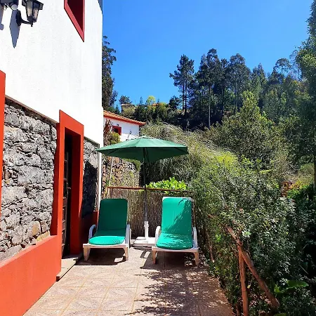 Charming With Mountain View In Garden Camacha (Madeira)