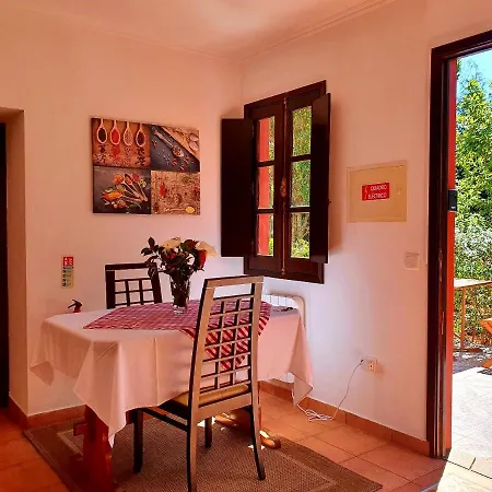 Villa Charming With Mountain View In Garden