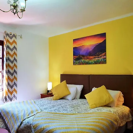 Charming With Mountain View In Garden Villa