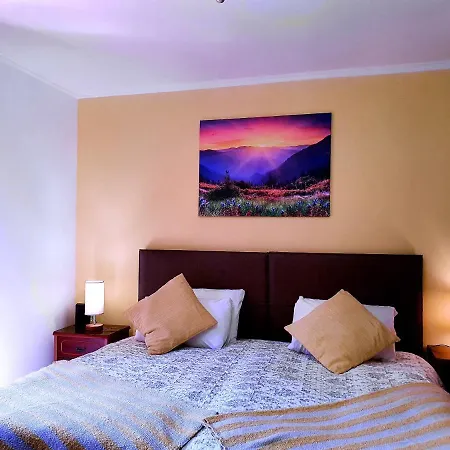 Charming With Mountain View In Garden Villa