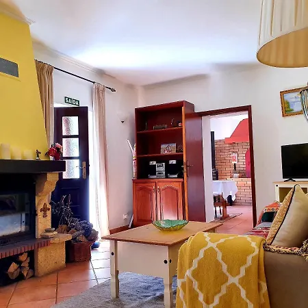 Charming With Mountain View In Garden Villa Camacha (Madeira)